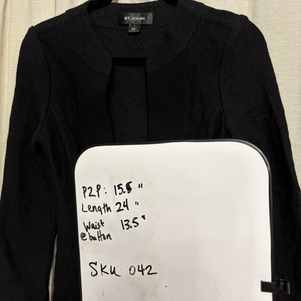 St. John Women's Textured Black Blazer Jacket Size 2 One Button - Picture 8 of 9
